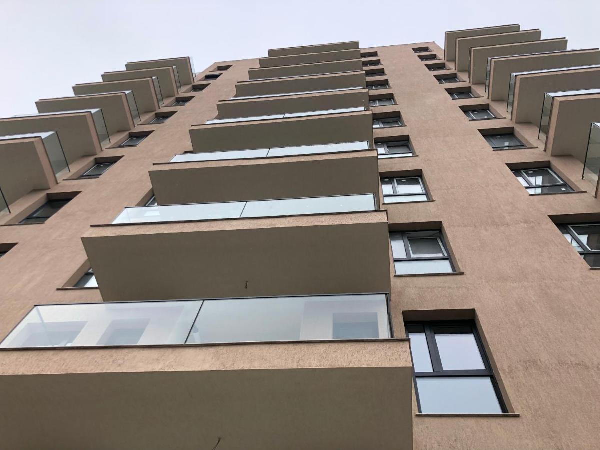 Fancy Westpark 2 Residence Lakeview W7 Bukarest Eksteriør billede